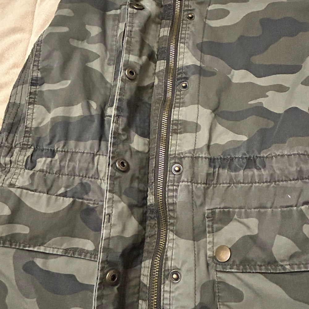 Love Tree Camouflage Jacket - Picture 15 of 15
